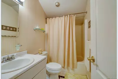 7 Birkdale Court, Poughkeepsie, NY 12603 - Photo 18