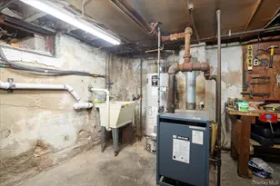 21 Cornell St, Williston Park, NY 11596 - Photo 22