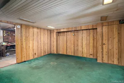 21 Cornell Street, Williston Park, NY 11596 - Photo 18