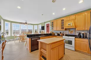 128 Old Pawling Rd, Pawling, NY 12564 - Photo 4