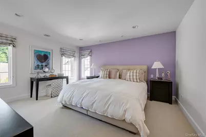 17 Evergreen Circle, Manhasset, NY 11030 - Photo 16