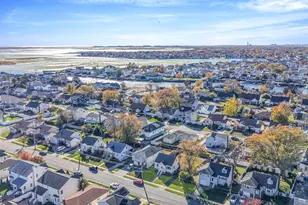 470 Miller Ave, Freeport, NY 11520 - Photo 32