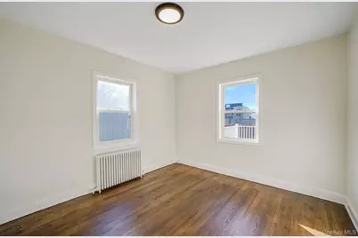 470 Miller Avenue, Freeport, NY 11520 - Photo 16