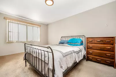 60-56 75th Street, Middle Village, NY 11379 - Photo 20