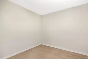60-56 75th St, Middle Village, NY 11379 - Photo 18