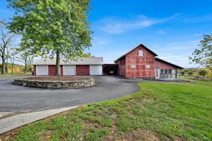 247 Sarah Wells Trail, Campbell Hall, NY 10916 - Photo 4