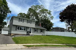 69 Allan Dr, East Norwich, NY 11732 - Photo 2