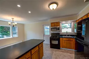 69 Allan Dr, East Norwich, NY 11732 - Photo 10