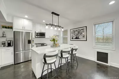 609 Palmer Road #2J, Yonkers, NY 10701 - Photo 2