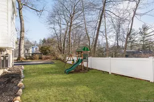 25 Roxbury Rd, Scarsdale, NY 10583 - Photo 26