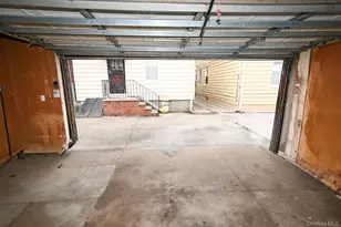 78-39 82nd St, Glendale, NY 11385 - Photo 8