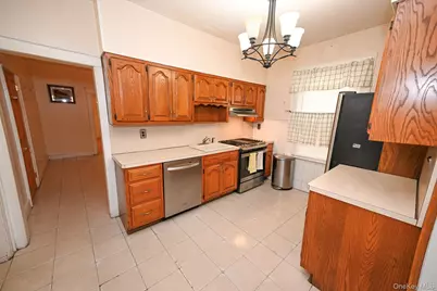 7839 82nd Street, Glendale, NY 11385 - Photo 20