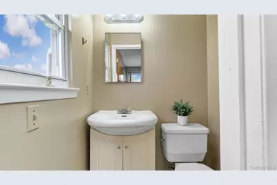 9 Harrison Avenue #2, Glen Cove, NY 11542 - Photo 10