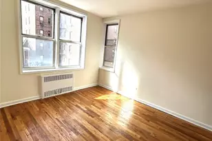 67-30 Clyde St, Forest Hills, NY 11375 - Photo 4