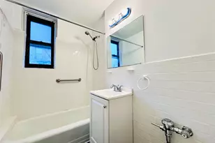 141-05 Pershing Crescent, Briarwood, NY 11432 - Photo 14