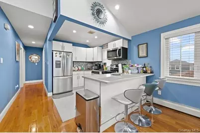 229-24 Edgewood Avenue, Springfield Gardens, NY 11413 - Photo 20