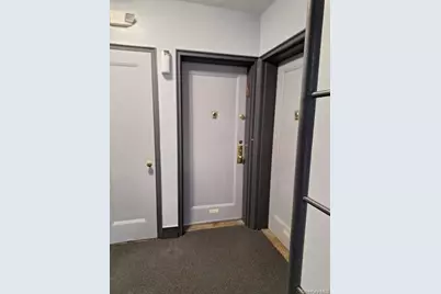 250 Central Avenue #E218, Lawrence, NY 11559 - Photo 4