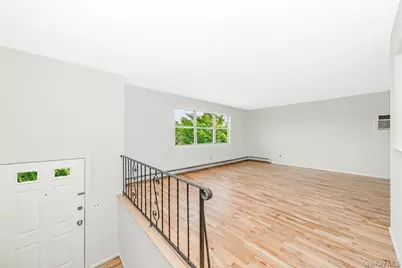 227 N Walnut Street, Massapequa, NY 11758 - Photo 4