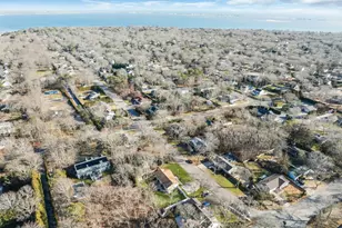 79 School St, Hampton Bays, NY 11946 - Photo 40