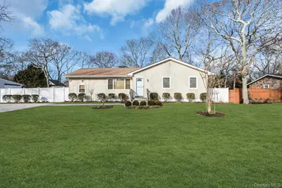 79 School Street, Hampton Bays, NY 11946 - Photo 1