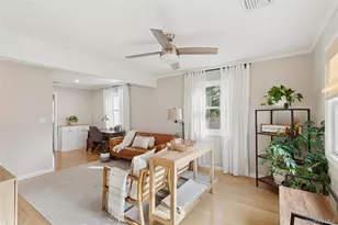 115 Academy St, Bayport, NY 11705 - Photo 14