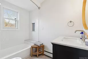 115 Academy St, Bayport, NY 11705 - Photo 22