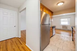 3 Germonds Village, Bardonia, NY 10954 - Photo 8