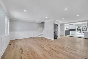 74 Lincoln Ave, Islip Terrace, NY 11752 - Photo 6