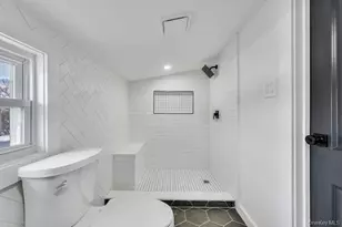 74 Lincoln Ave, Islip Terrace, NY 11752 - Photo 26