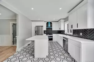 74 Lincoln Ave, Islip Terrace, NY 11752 - Photo 12