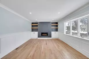 74 Lincoln Ave, Islip Terrace, NY 11752 - Photo 4