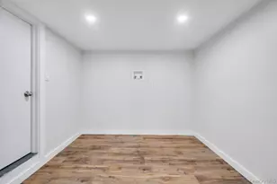 74 Lincoln Ave, Islip Terrace, NY 11752 - Photo 34