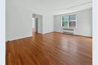 63-61 Yellowstone Boulevard #3E, Forest Hills, NY 11375 - Photo 4