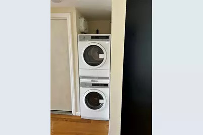 409 W 261st Street, Bronx, NY 10471 - Photo 12