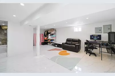 110 Melrose Avenue, East Rockaway, NY 11518 - Photo 22