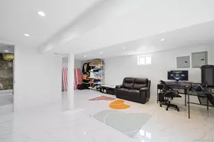 110 Melrose Ave, East Rockaway, NY 11518 - Photo 22