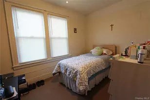 69-23 64th Pl, Glendale, NY 11385 - Photo 10