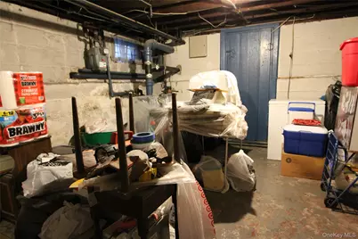 69-23 64th Place, Glendale, NY 11385 - Photo 12