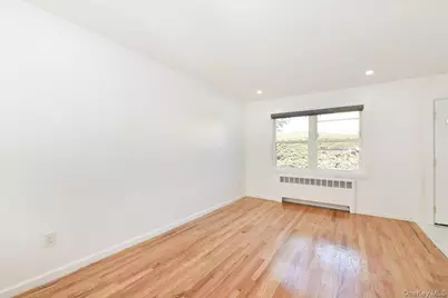 1510 Rica Place, Valley Stream, NY 11580 - Photo 8