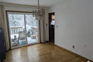 7 Brookland Farm Rd, Poughkeepsie, NY 12601 - Photo 6