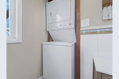 618 Jennings Avenue, West Hempstead, NY 11552 - Photo 24