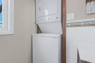 618 Jennings Ave, West Hempstead, NY 11552 - Photo 24