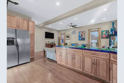 618 Jennings Avenue, West Hempstead, NY 11552 - Photo 6