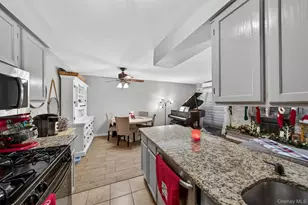 74 Homestead Vil Dr, Warwick, NY 10990 - Photo 18