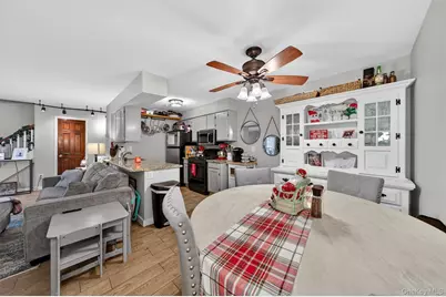 74 Homestead Vil Drive, Warwick, NY 10990 - Photo 12