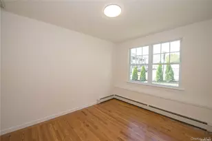 14 Northridge St, Huntington Station, NY 11746 - Photo 4