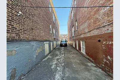 627 Hegeman Avenue, Brooklyn, NY 11207 - Photo 4