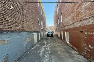 627 Hegeman Ave, Brooklyn, NY 11207 - Photo 4