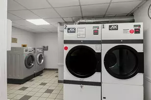 10 Franklin Ave, White Plains, NY 10601 - Photo 20