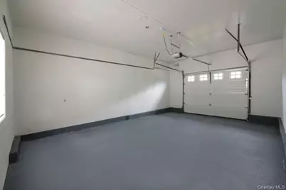 146 Montauk Highway #05, Westhampton, NY 11977 - Photo 10